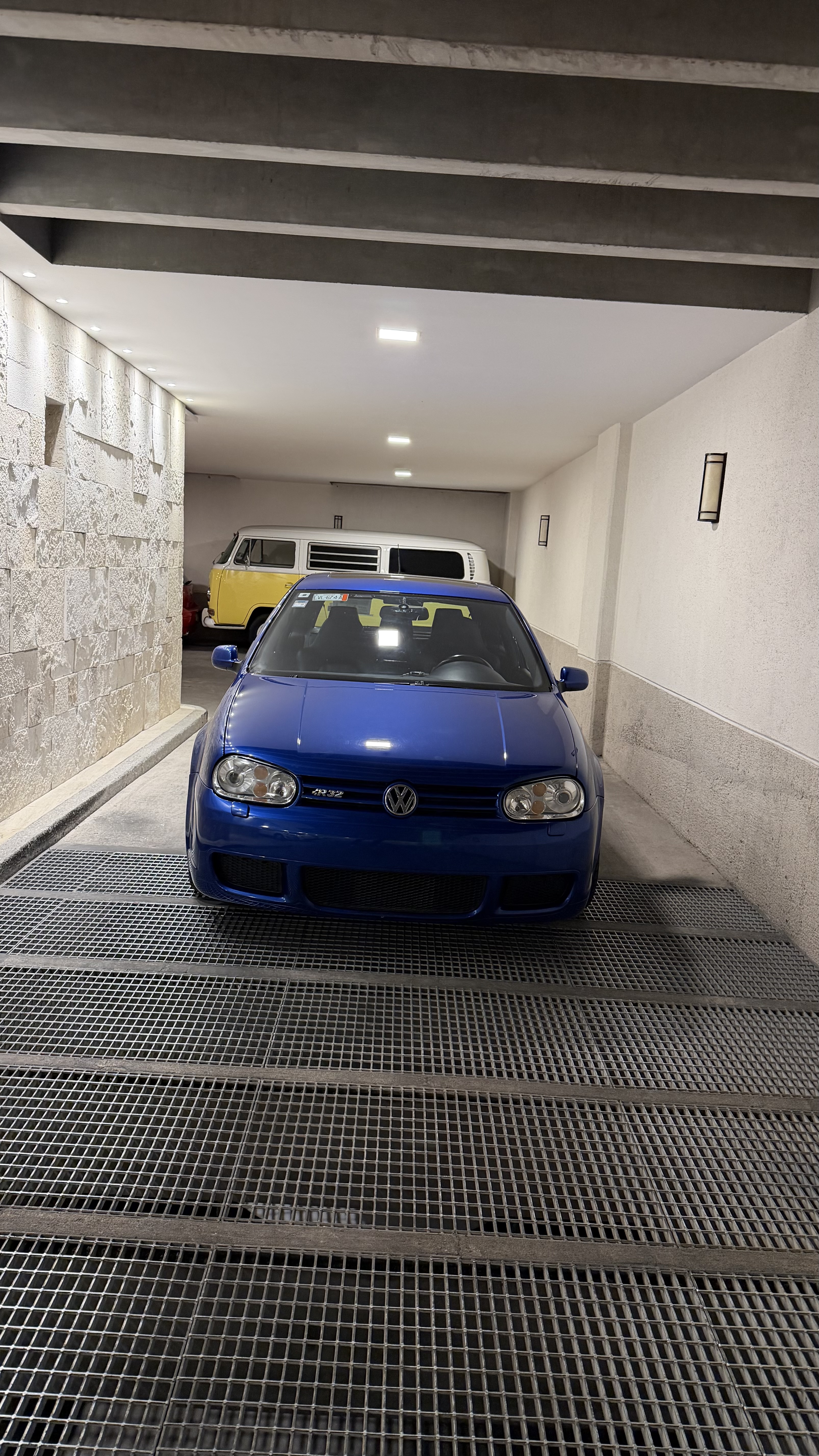 GOLF R32 
