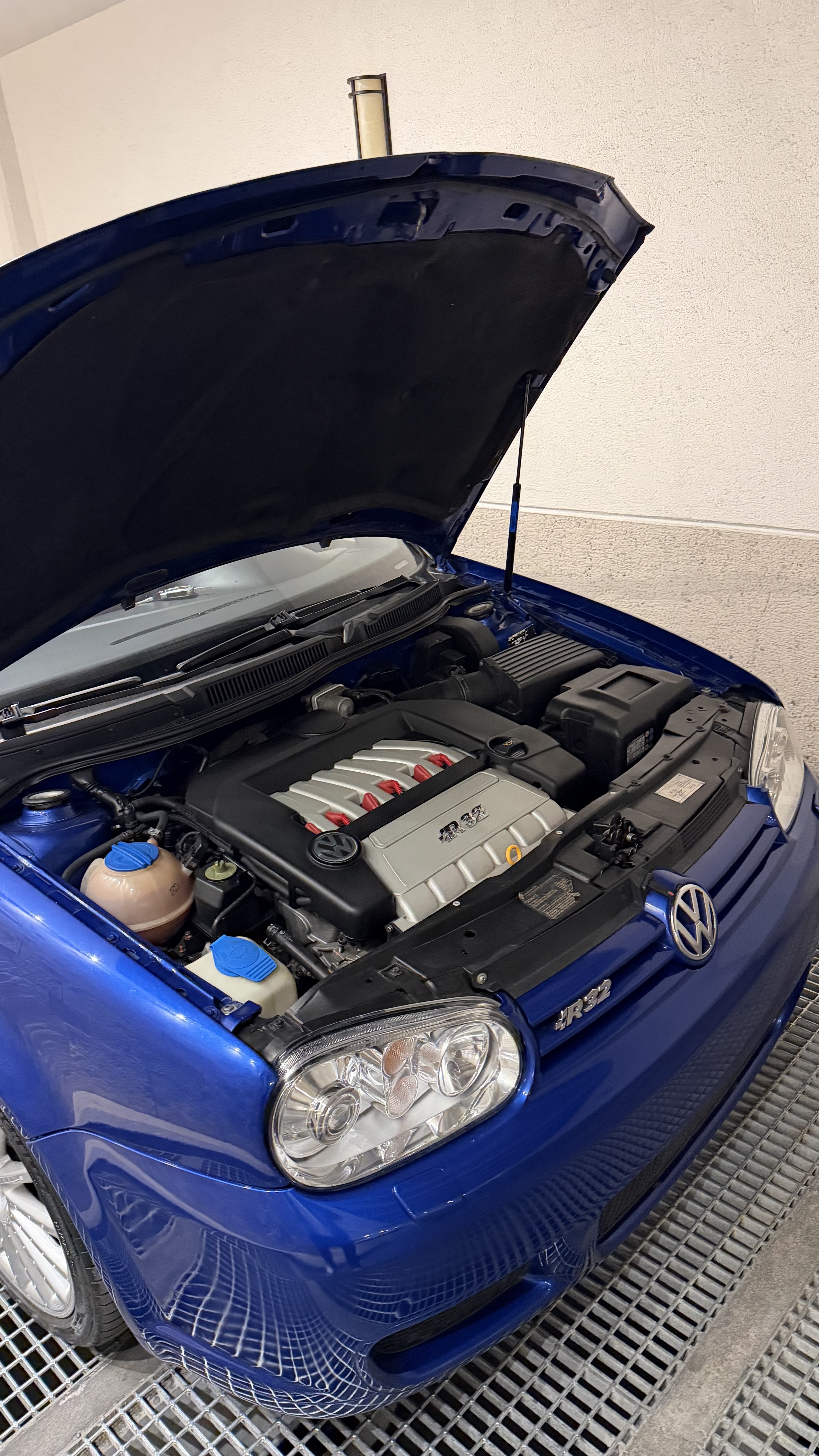 GOLF R32 