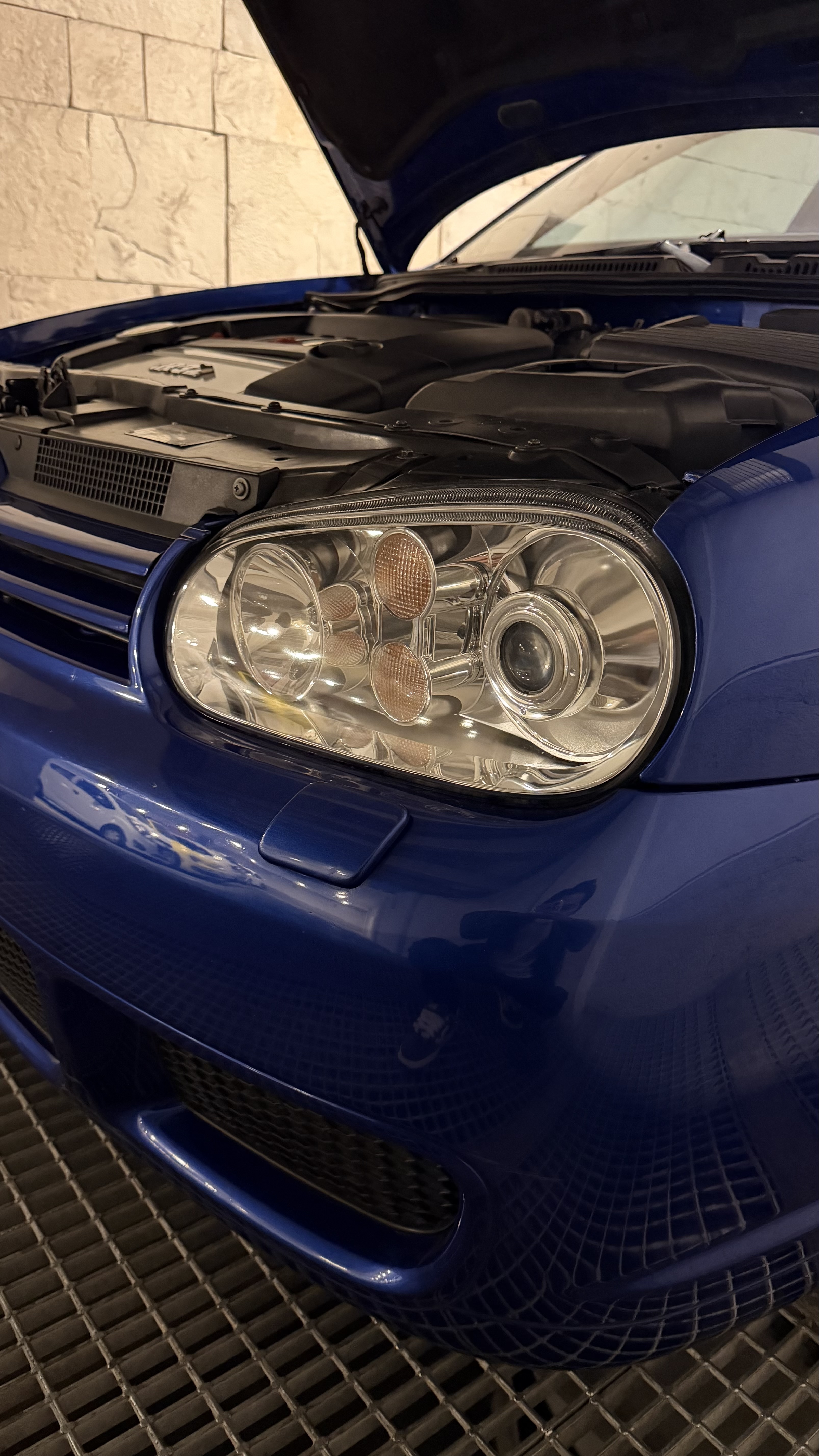 GOLF R32 