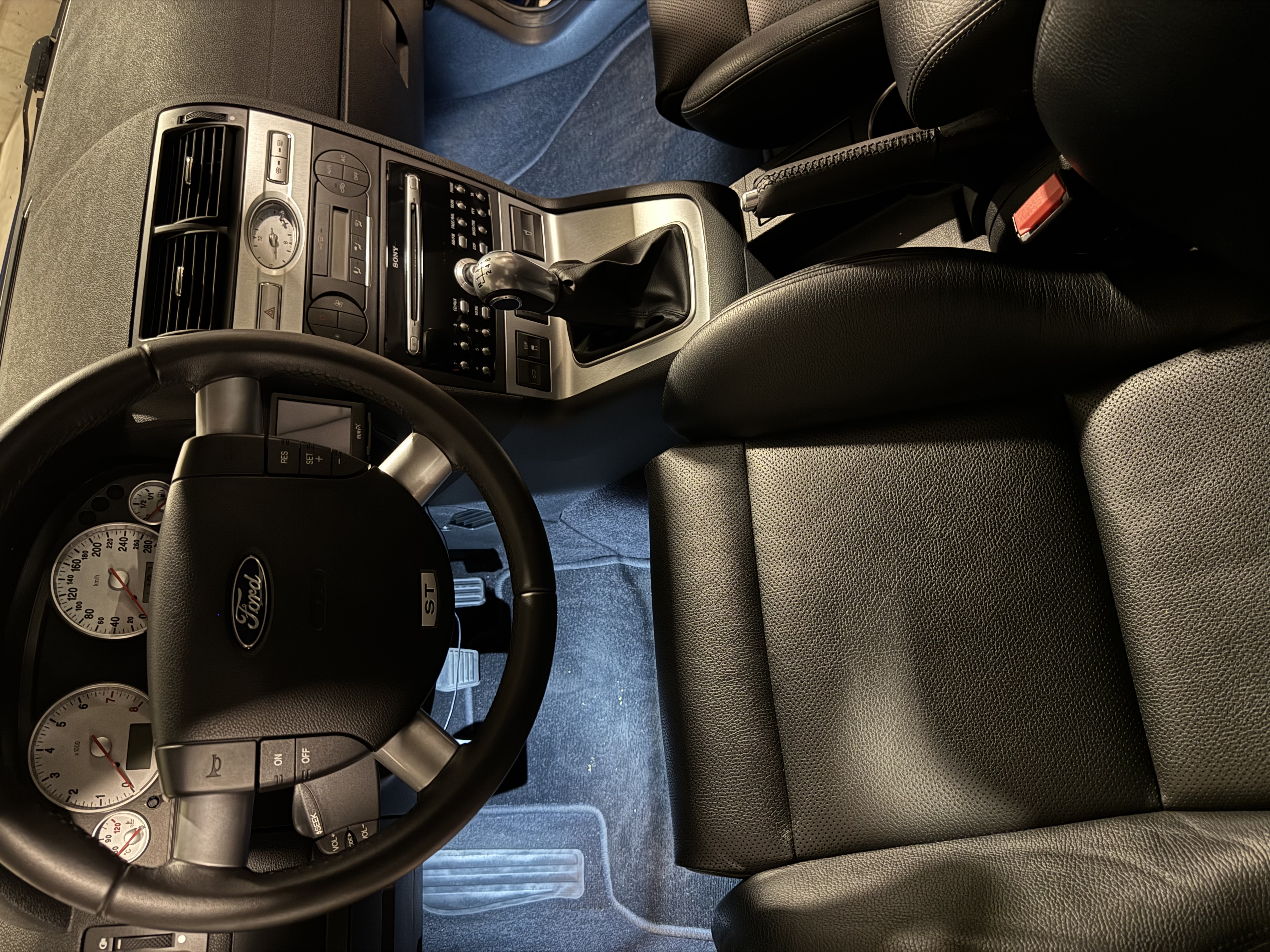 FORD MONDEO ST220 