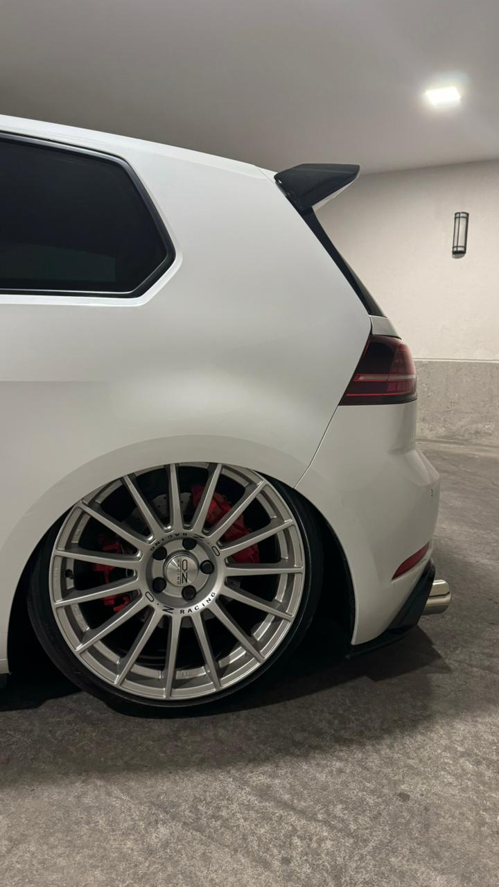 GOLF R MK7.5