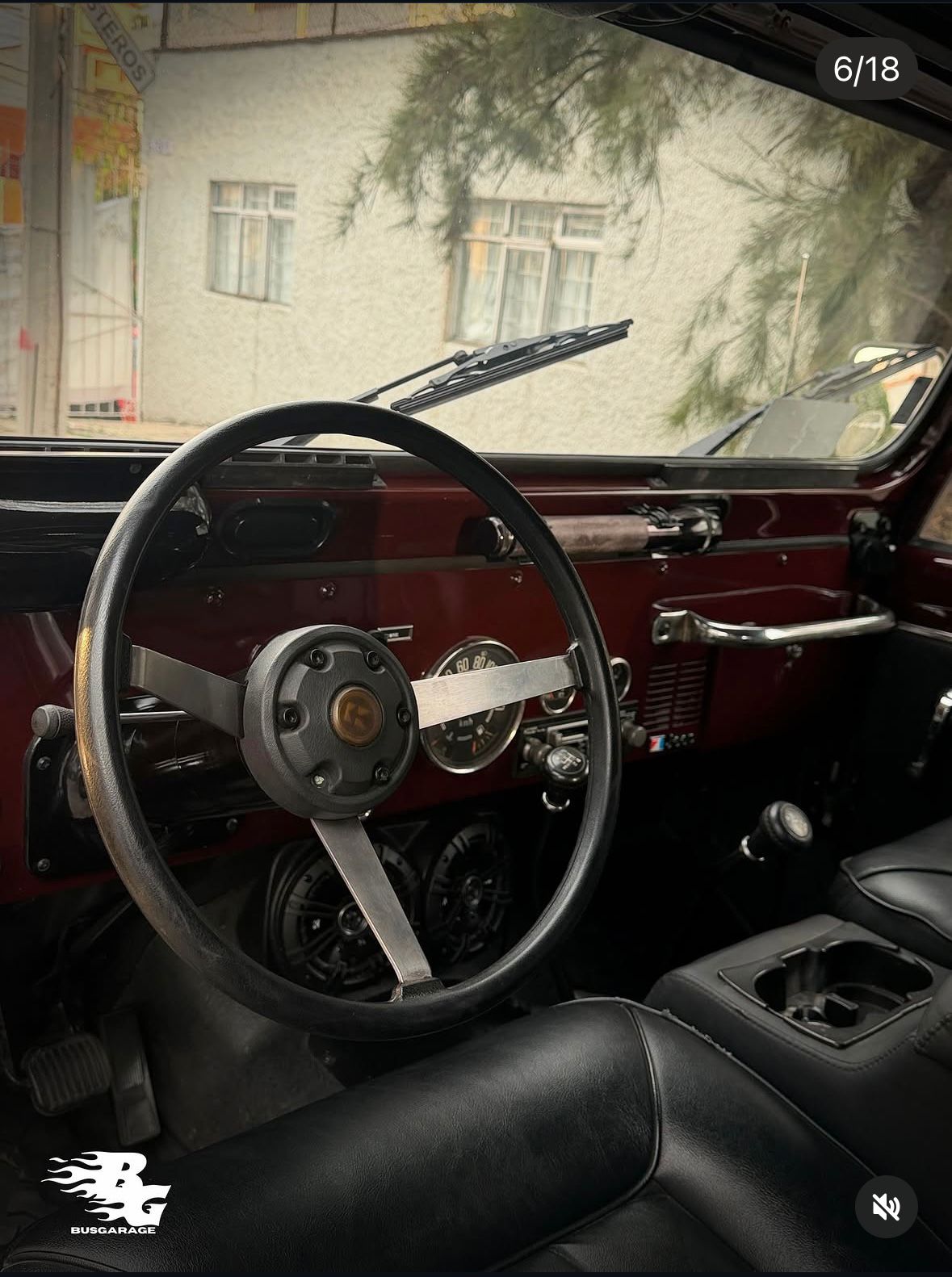 Jeep CJ-7 interior